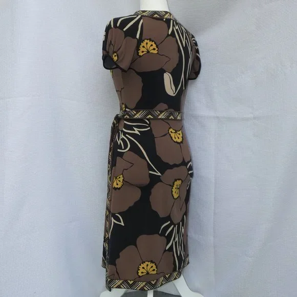 BCBG MaxAzria Tropical Print V Neck Sheath Dress, Size S - Picture 6 of 10